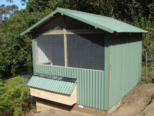 corrugated chook house by Yummy Gardens