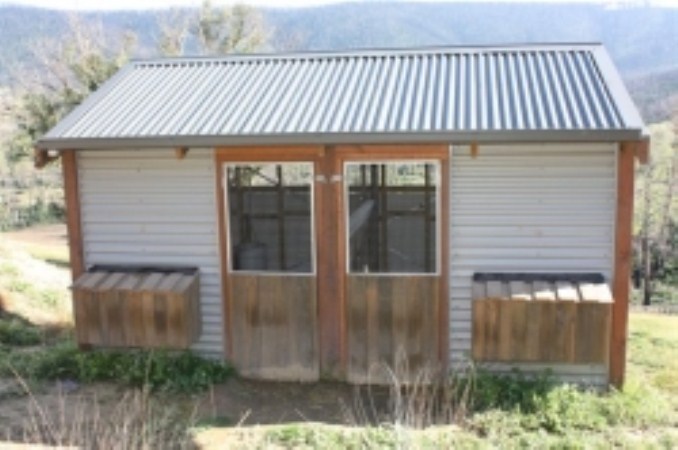 custom built chicken home by Yummy Gardens