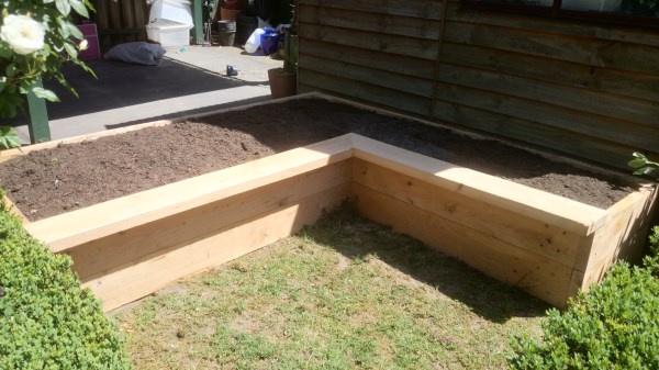 L-shaped vegetable bed by Yummy Gardens Melbourne